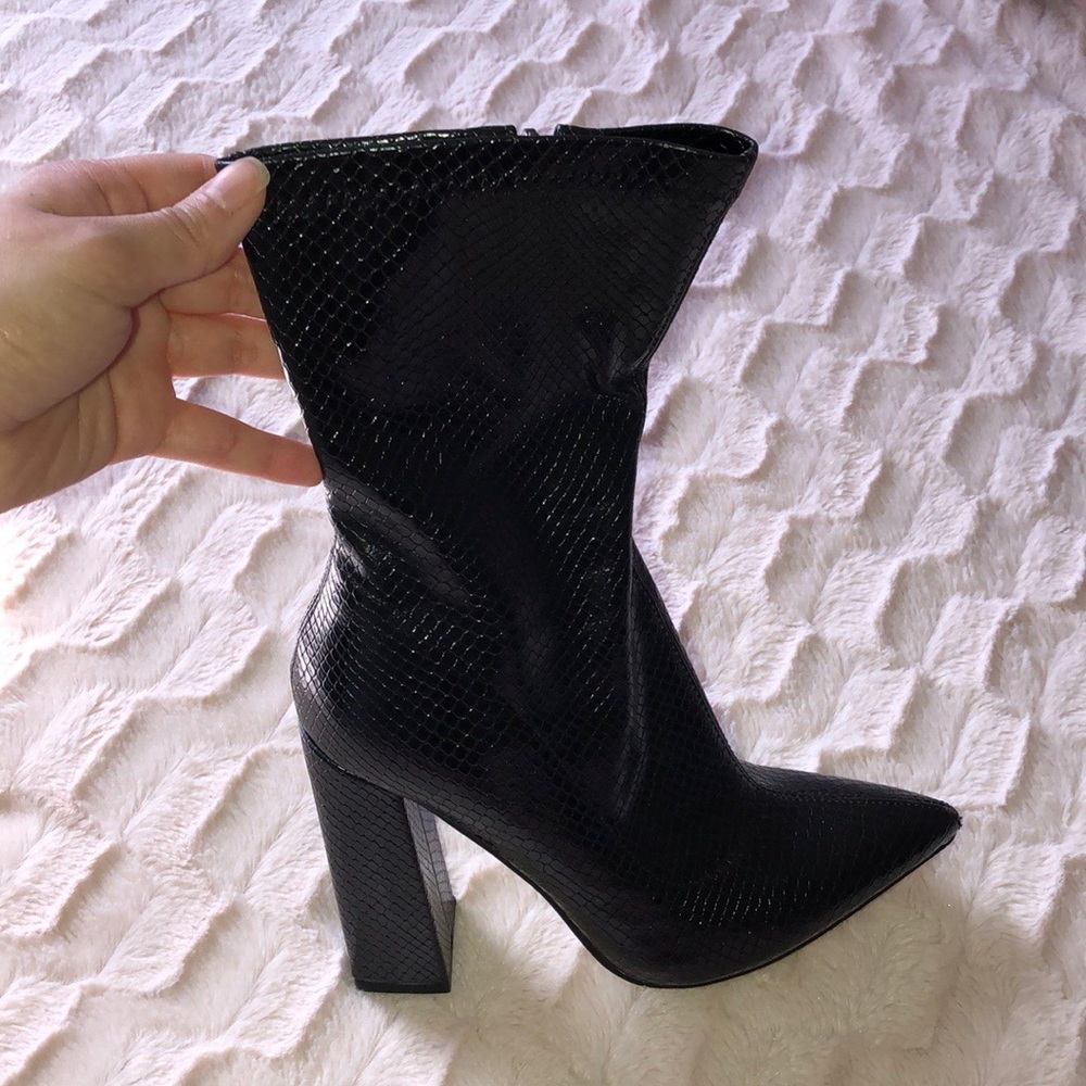 Simmi London Gwen snake boot